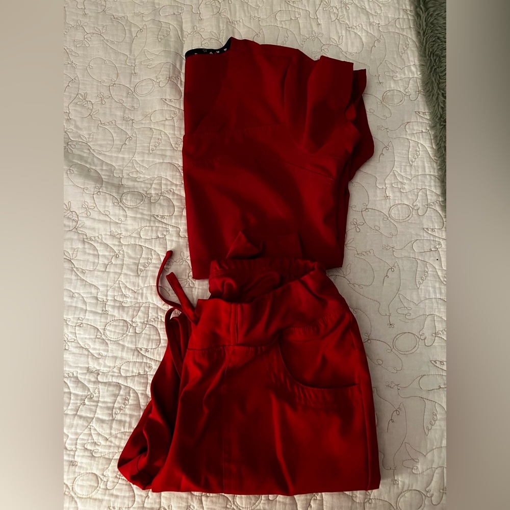 Scrub top and bottom